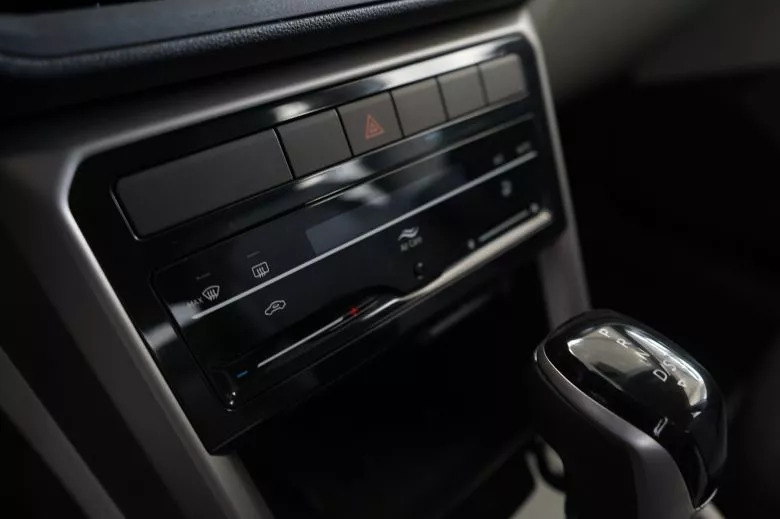 Volkswagen T-Cross 1.0 L Highline