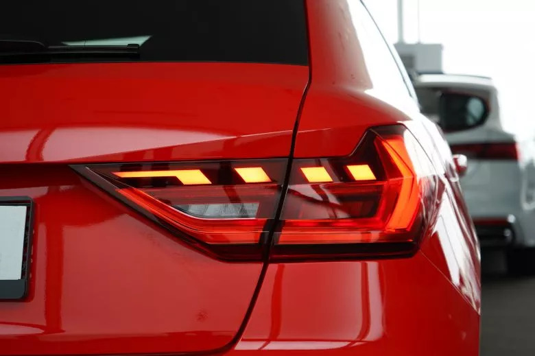 Audi A1 Sportback 30 TFSI S Line BVA