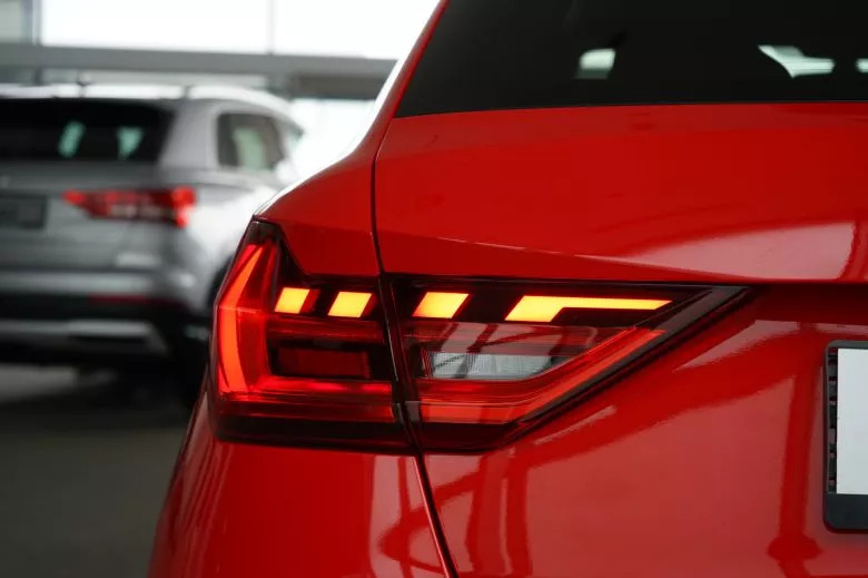 Audi A1 Sportback 30 TFSI S Line BVA