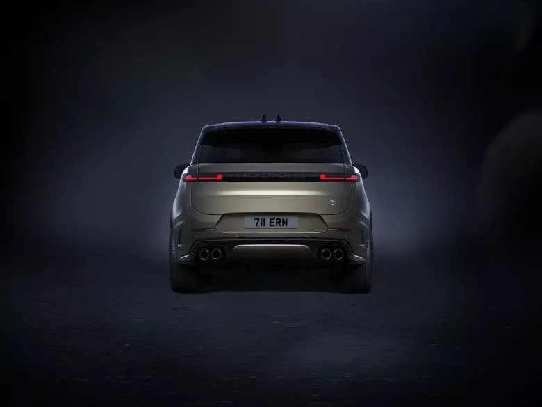 Nouveau Range Rover Sport SV