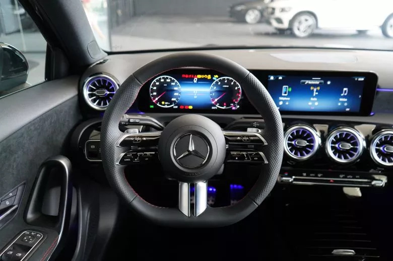 Mercedes-Benz Classe A 200 AMG