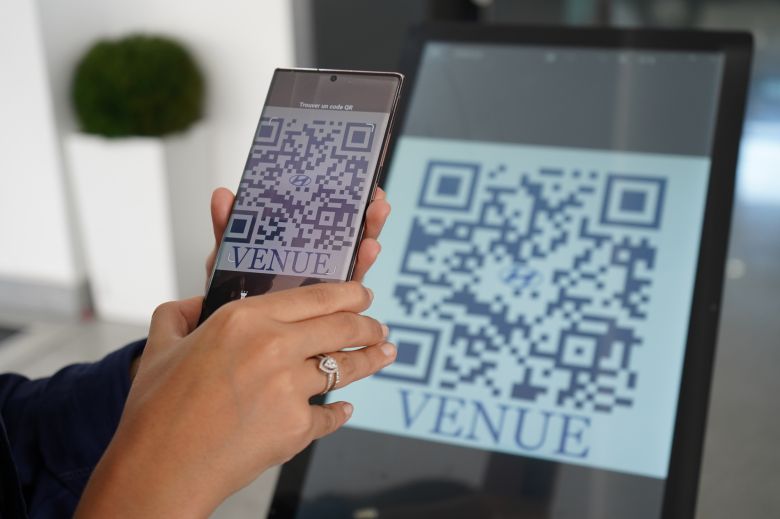 Alpha Hyundai Motor innove avec des bornes digitales pour une expérience client optimale