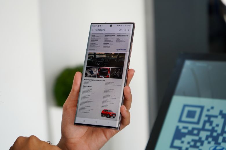 Alpha Hyundai Motor innove avec des bornes digitales pour une expérience client optimale