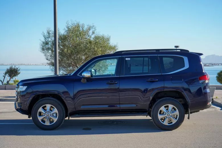 Toyota Land Cruiser 300 3.3 L V6 Bi-Turbo Diesel 4WD VX