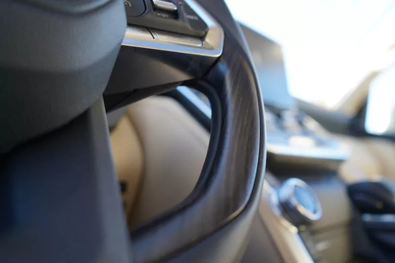 Toyota Land Cruiser 300 3.3 L V6 Bi-Turbo Diesel 4WD VX