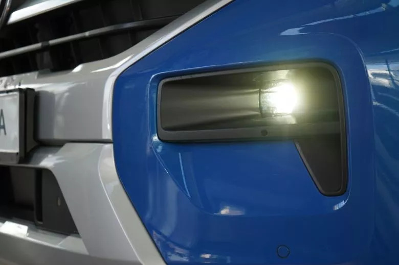 Volkswagen Amarok 2.0 L TDI 4x4 BVA Aventura Double Cabine