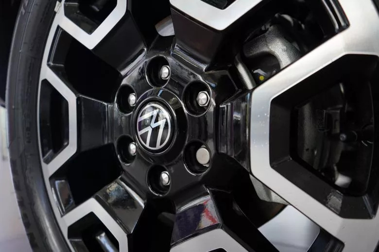 Volkswagen Amarok 2.0 L TDI 4x4 BVA Aventura Double Cabine