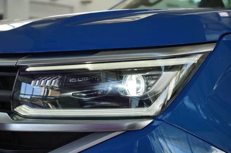 Volkswagen Amarok 2.0 L TDI 4x4 BVA Aventura Double Cabine