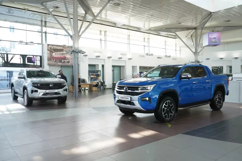 Volkswagen Amarok 2.0 L TDI 4x4 BVA Aventura Double Cabine