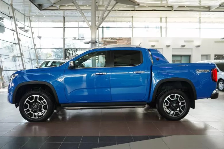 Volkswagen Amarok 2.0 L TDI 4x4 BVA Aventura Double Cabine