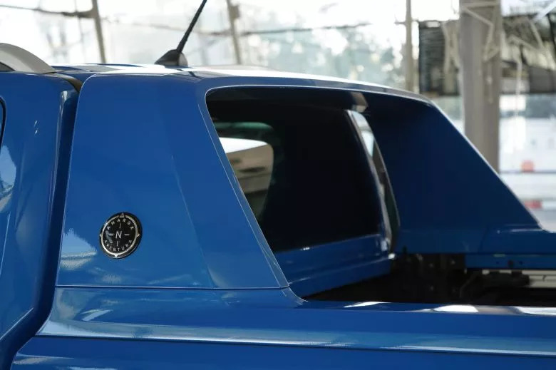 Volkswagen Amarok 2.0 L TDI 4x4 BVA Aventura Double Cabine