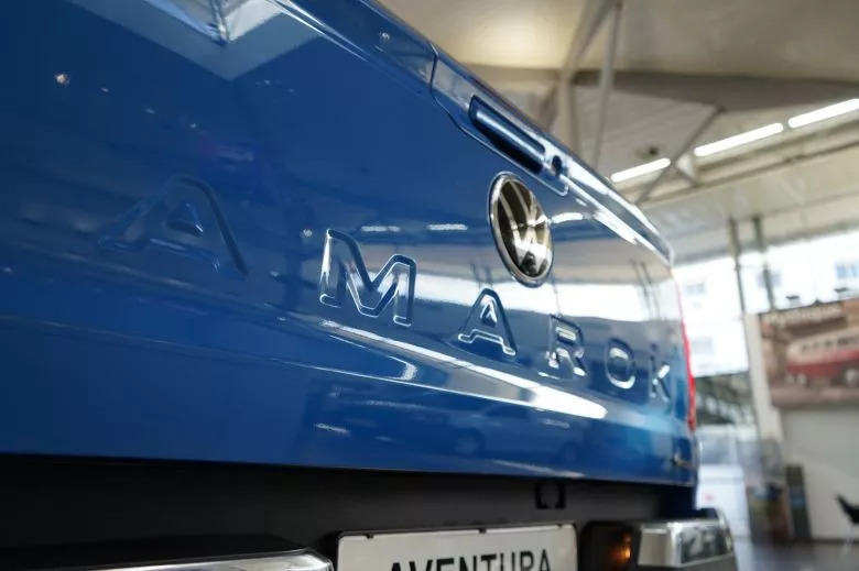 Volkswagen Amarok 2.0 L TDI 4x4 BVA Aventura Double Cabine