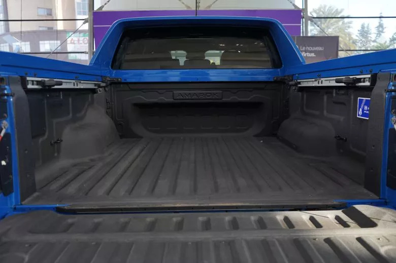 Volkswagen Amarok 2.0 L TDI 4x4 BVA Aventura Double Cabine