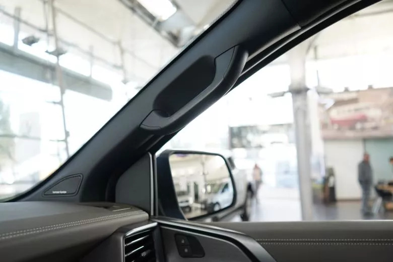 Volkswagen Amarok 2.0 L TDI 4x4 BVA Aventura Double Cabine