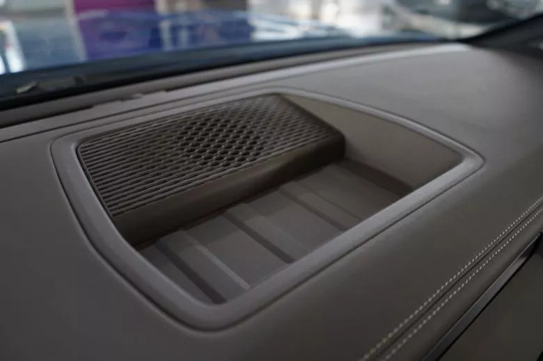 Volkswagen Amarok 2.0 L TDI 4x4 BVA Aventura Double Cabine