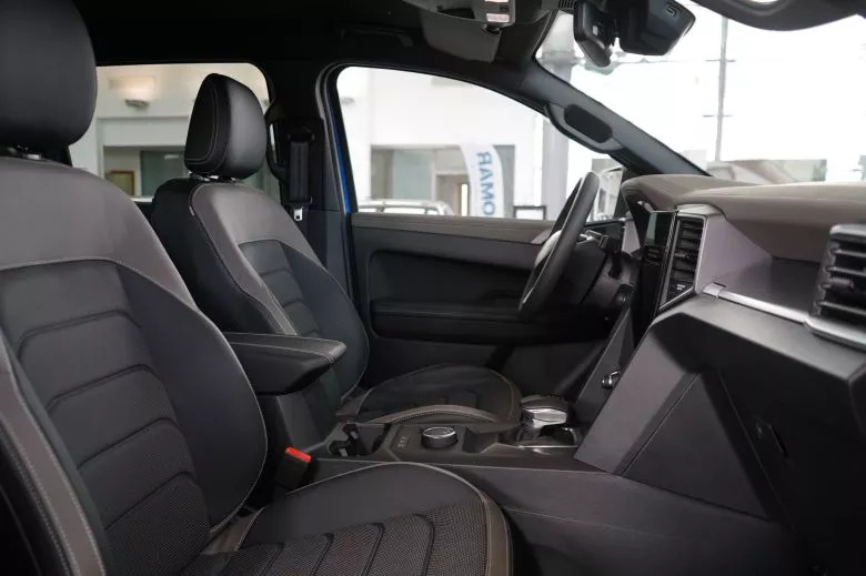 Volkswagen Amarok 2.0 L TDI 4x4 BVA Aventura Double Cabine