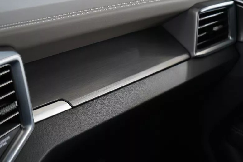 Volkswagen Amarok 2.0 L TDI 4x4 BVA Aventura Double Cabine