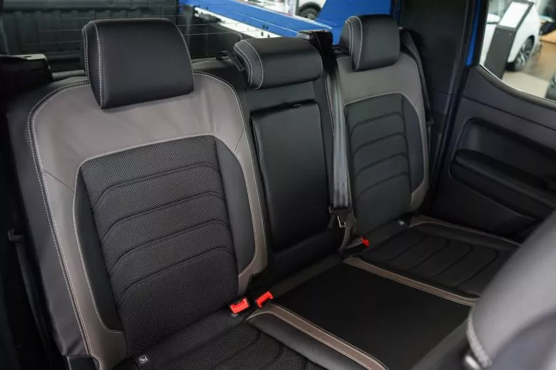 Volkswagen Amarok 2.0 L TDI 4x4 BVA Aventura Double Cabine