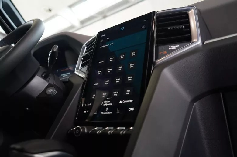 Volkswagen Amarok 2.0 L TDI 4x4 BVA Aventura Double Cabine