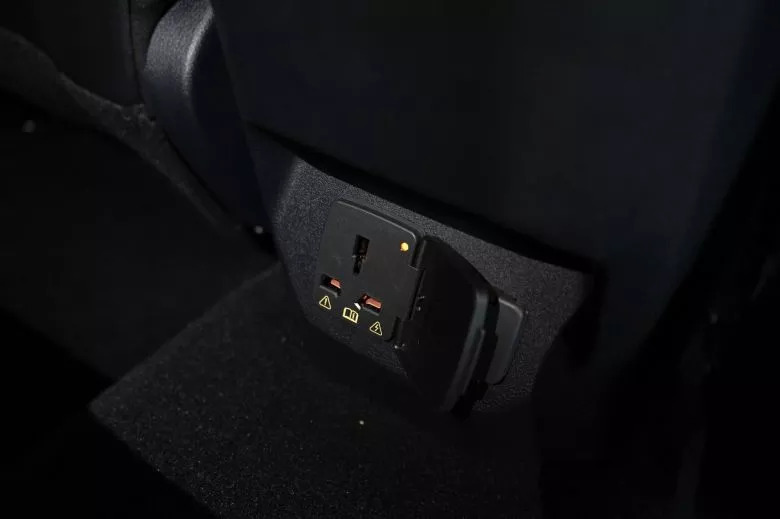 Volkswagen Amarok 2.0 L TDI 4x4 BVA Aventura Double Cabine