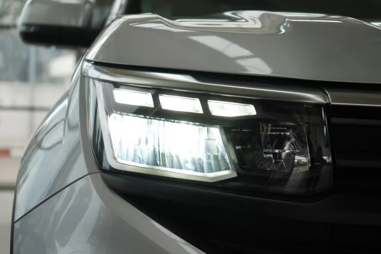 Volkswagen Amarok 2.0 L TDI 4x4 BVA Life Double Cabine