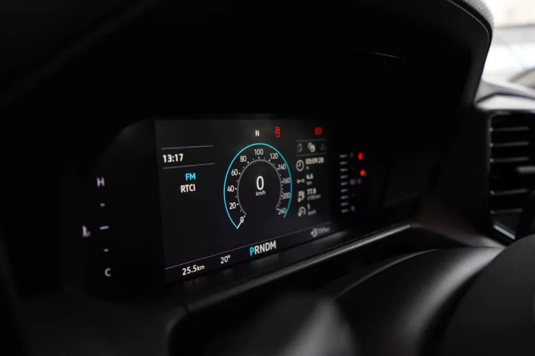 Volkswagen Amarok 2.0 L TDI 4x4 BVA Life Double Cabine