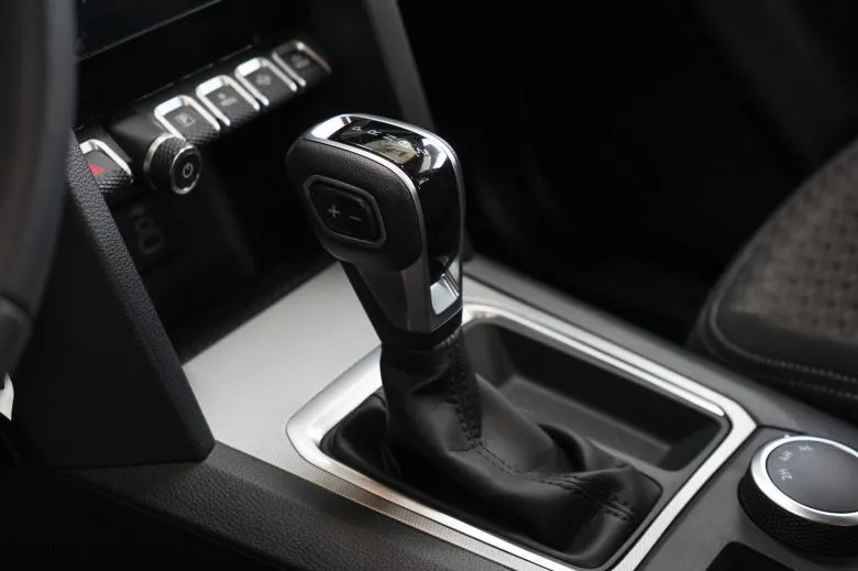 Volkswagen Amarok 2.0 L TDI 4x4 BVA Life Double Cabine