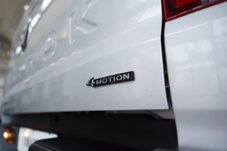 Volkswagen Amarok 2.0 L TDI 4x4 BVA Life Double Cabine