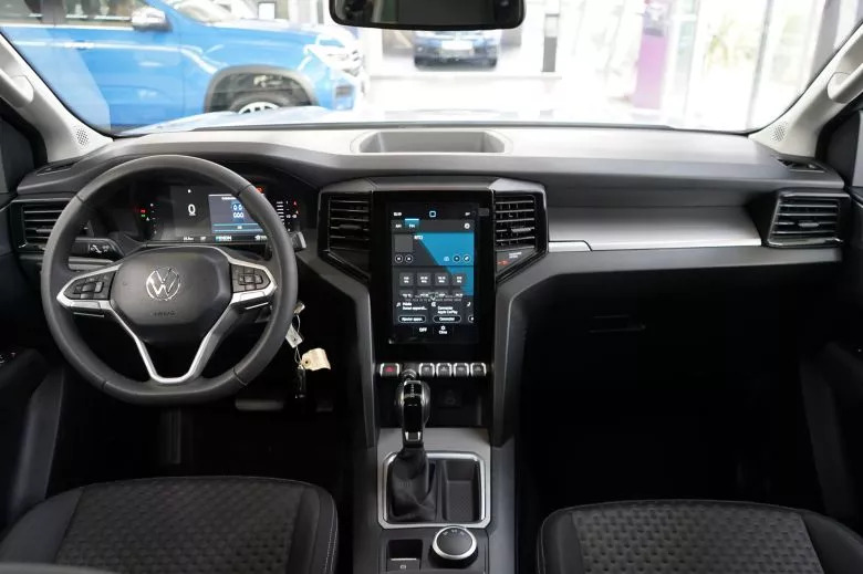 Volkswagen Amarok 2.0 L TDI 4x4 BVA Life Double Cabine