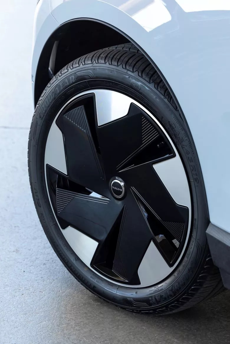 Essai Volvo EX30 à Barcelone