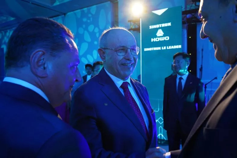 Nimr lance Sinotruk en Tunisie