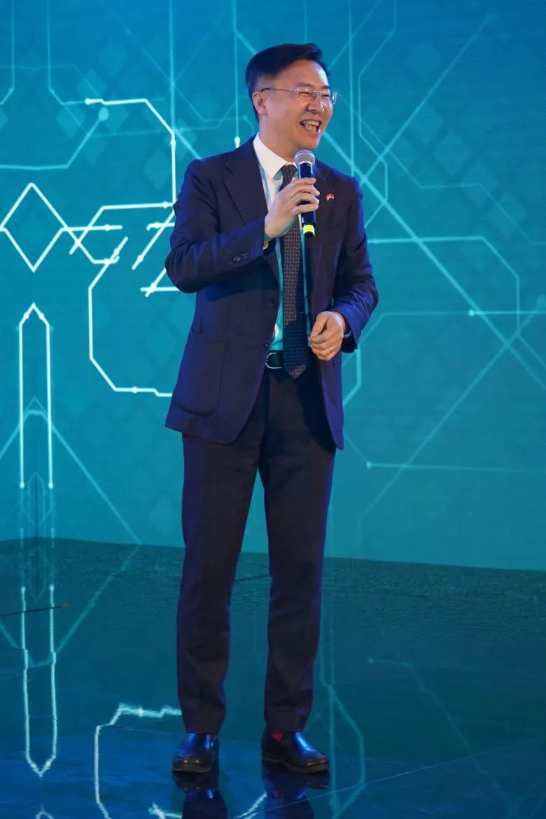 Nimr lance Sinotruk en Tunisie