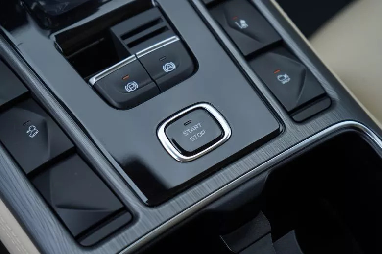 Bestune T77 Pro 1.5 l  Premium BVA