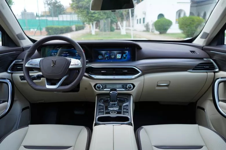 Bestune T77 Pro 1.5 l  Premium BVA