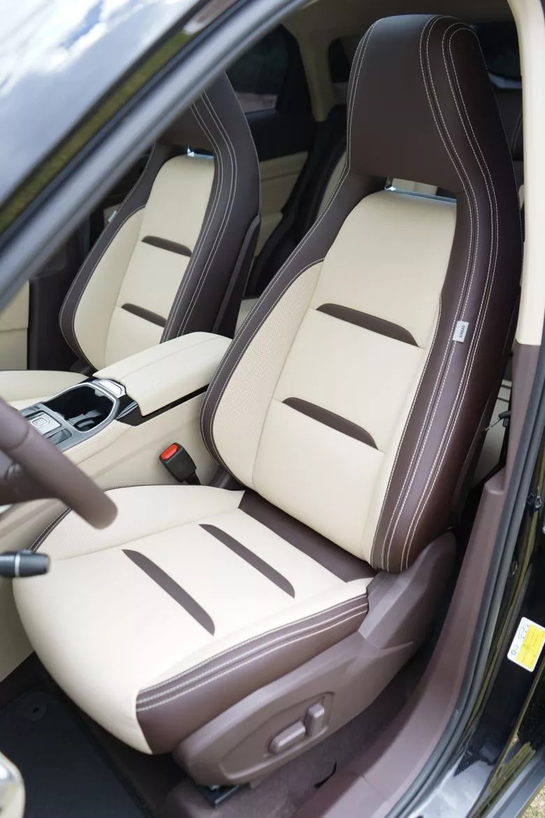 Bestune T77 Pro 1.5 l  Premium BVA