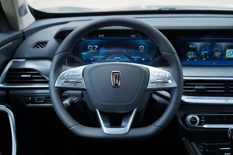 Bestune T77 Pro 1.5 l  Premium BVA