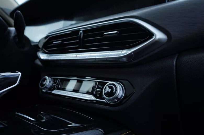 Bestune T77 Pro 1.5 l  Premium BVA