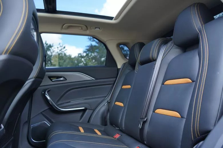 Bestune T77 Pro 1.5 l  Premium BVA