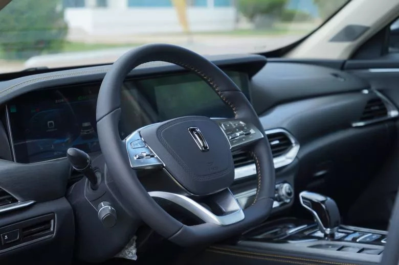 Bestune T77 Pro 1.5 l  Premium BVA