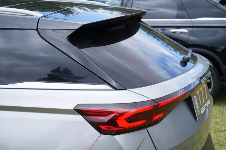 Bestune T77 Pro 1.5 l  Premium BVA