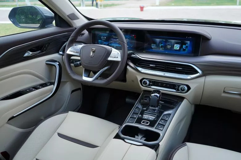 Bestune T77 Pro 1.5 l  Premium BVA