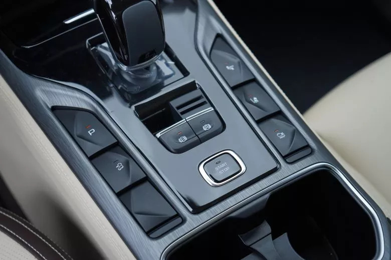 Bestune T77 Pro 1.5 l  Premium BVA