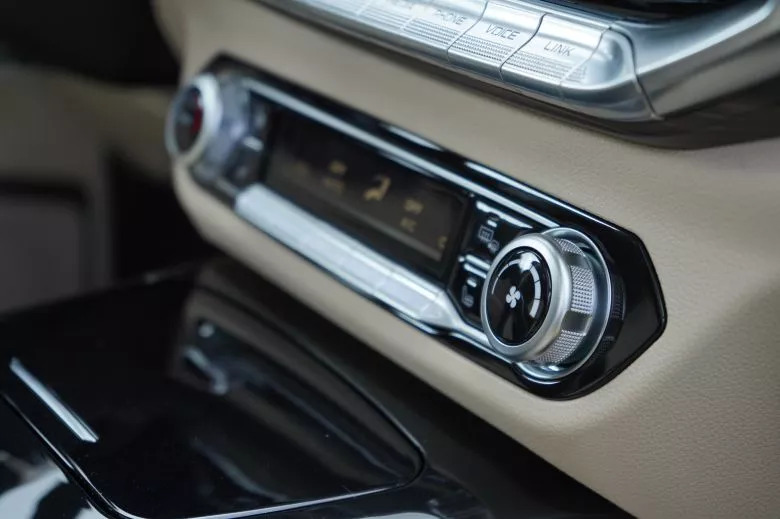 Bestune T77 Pro 1.5 l  Premium BVA