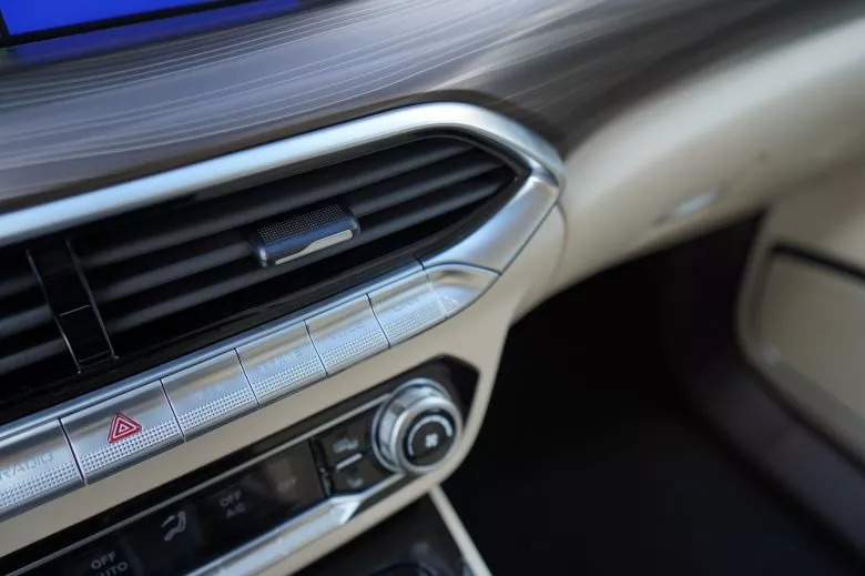 Bestune T77 Pro 1.5 l  Premium BVA