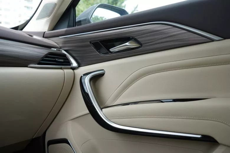 Bestune T77 Pro 1.5 l  Premium BVA