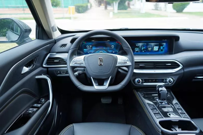 Bestune T77 Pro 1.5 l  Premium BVA