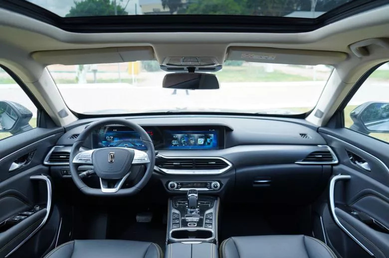 Bestune T77 Pro 1.5 l  Premium BVA