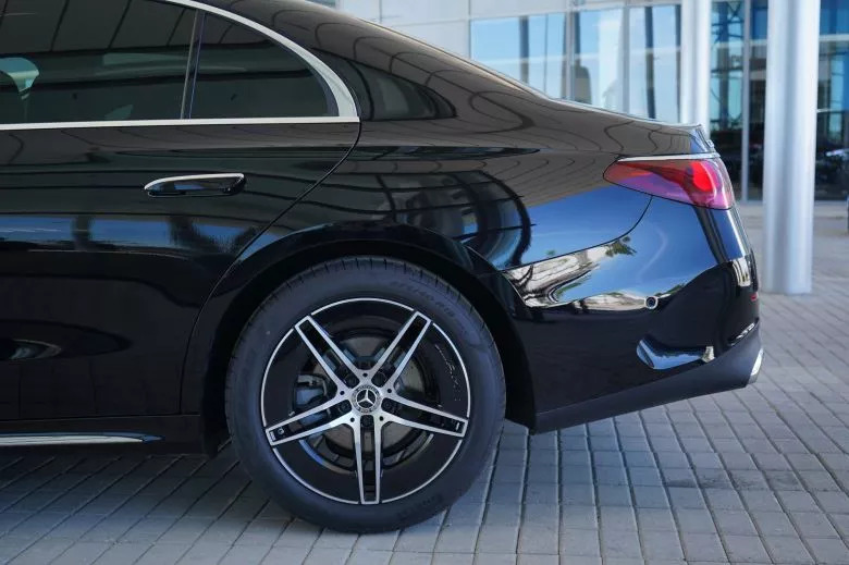 Mercedes-Benz Classe E 200 AMG