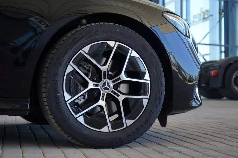 Mercedes-Benz Classe E 200 Avantgarde