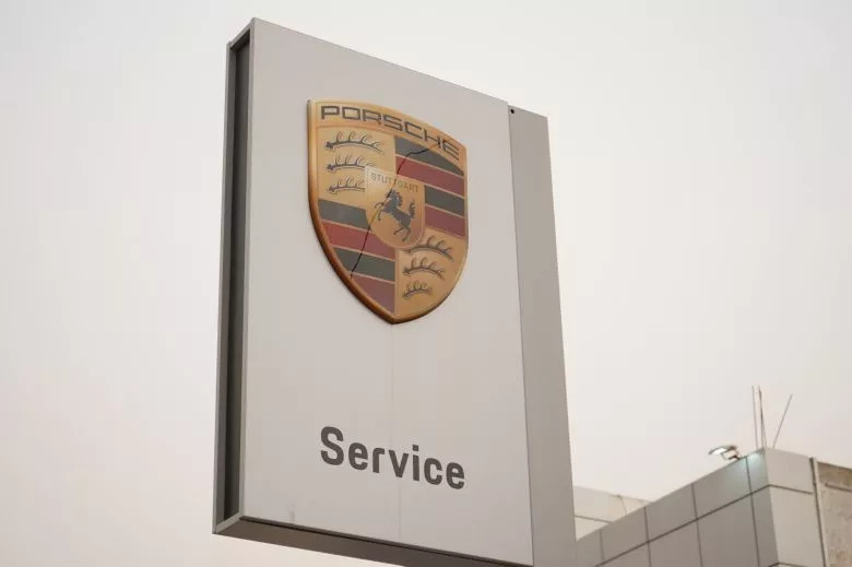 Porsche inaugure un centre de services à Sfax